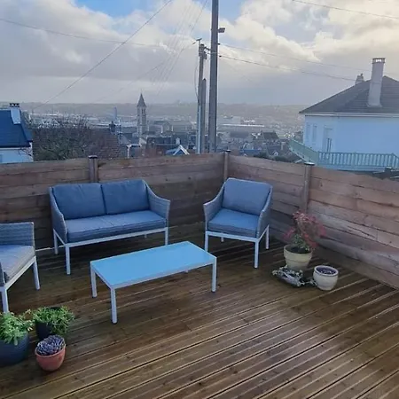 Georgette-sur-mer Apartamento *